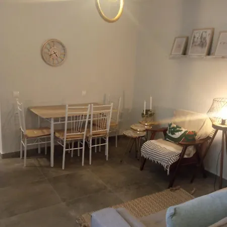 Aan Zee! Tatil Evi Néa Meságkala