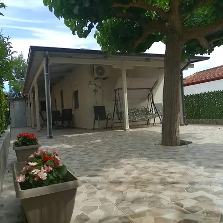 Aan Zee! Néa Meságkala